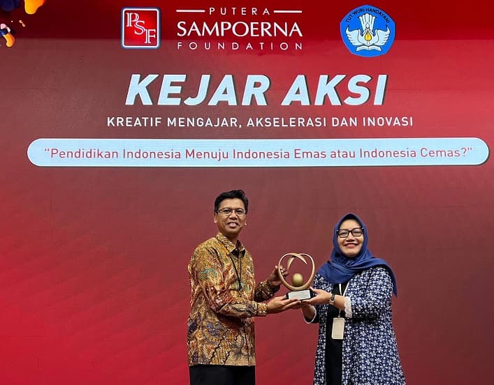 Buah Sukses Program Transformasi Sekolah, Pegadaian Raih Penghargaan Program Paling Berkelanjutan di Rangkaian Peringatan Hardiknas