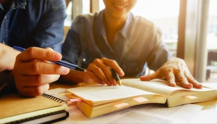 Apa yang Mungkin Terjadi Apabila Tidak Ada Panduan untuk Berperilaku Bagi Profesi Tertentu?