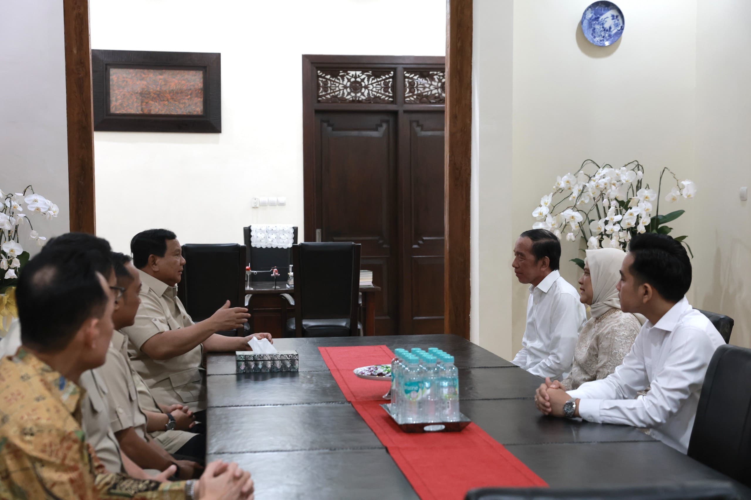 Prabowo Temui Jokowi di Solo, Cerita Hasil Lawatan Kenegaraan dan Terobosan Ekonomi Global