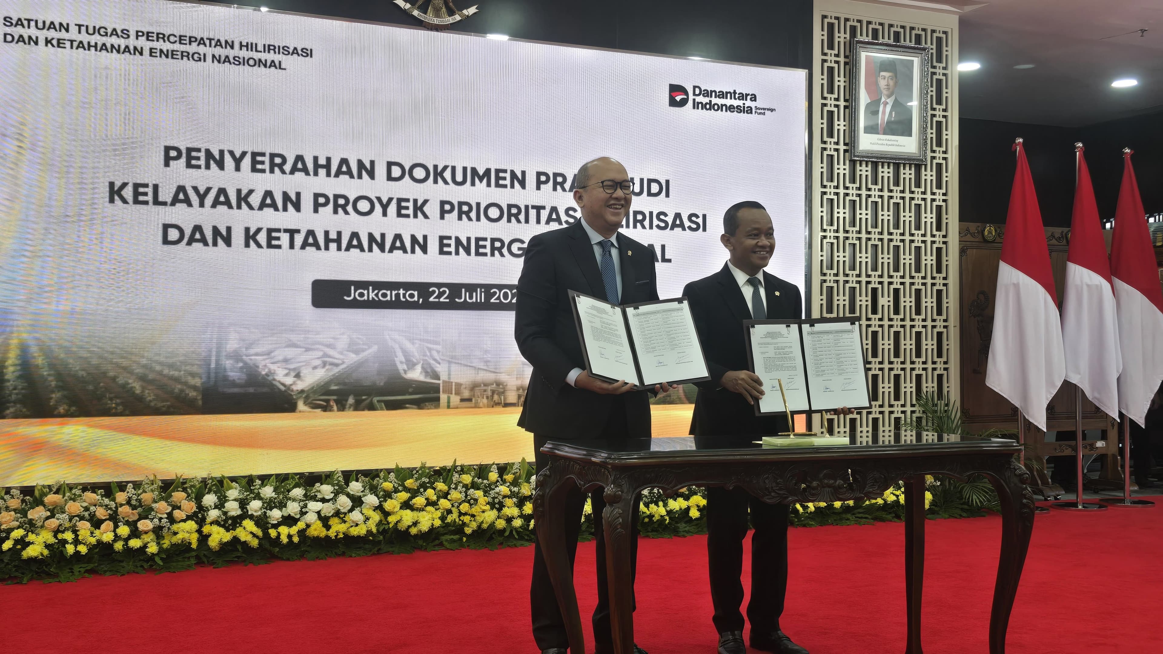 Realisasi Investasi Semester I-2025 Tembus Rp950 Triliun, Sepertiganya ke Hilirisasi