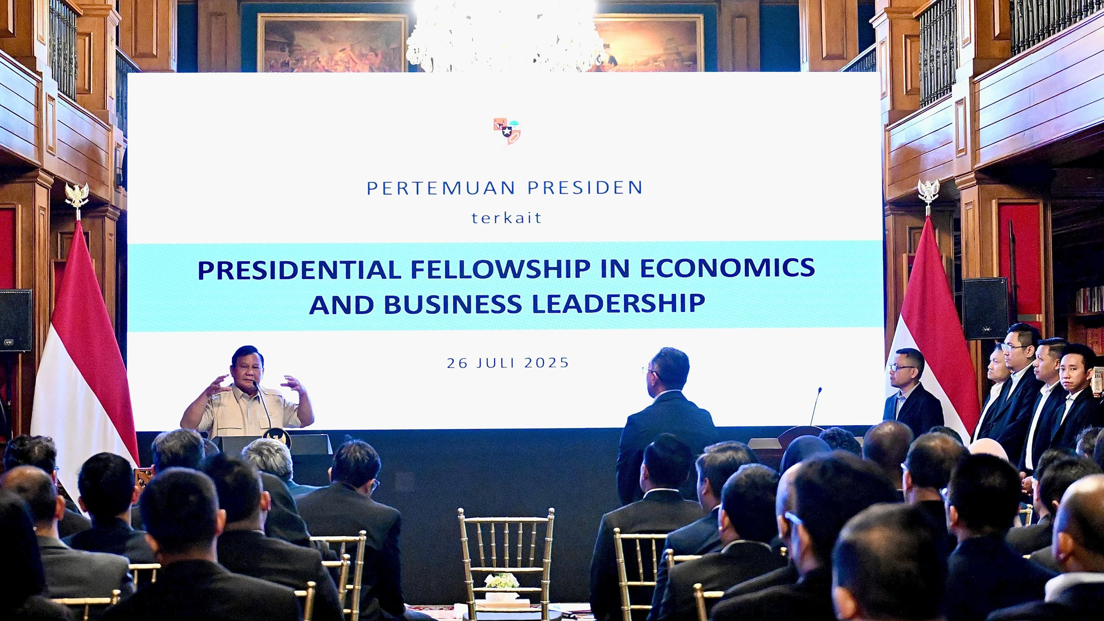 Presiden Prabowo Undang 82 Profesional Muda ke Hambalang, Bahas Masa Depan Kepemimpinan Ekonomi