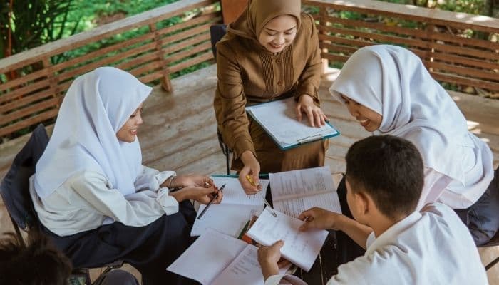 Kunci Jawaban Bahasa Indonesia Kelas 5 Halaman 33: Majas dalam Unsur Kebahasaan