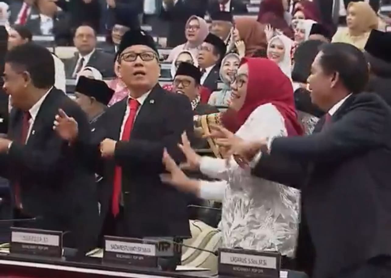 PDIP Minta Maaf Atas Pernyataan Deddy Sitorus dan Aksi Joget Sadarestuwati