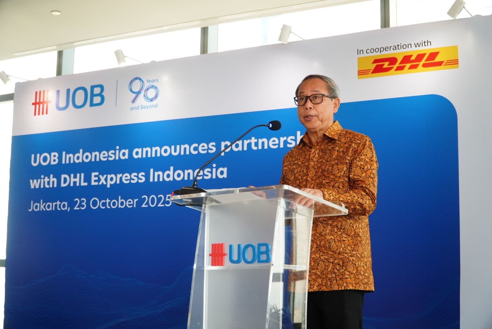DHL Express dan UOB Indonesia Bersinergi Kurangi Emisi Gas Rumah Kaca Melalui Layanan GoGreen Plus
