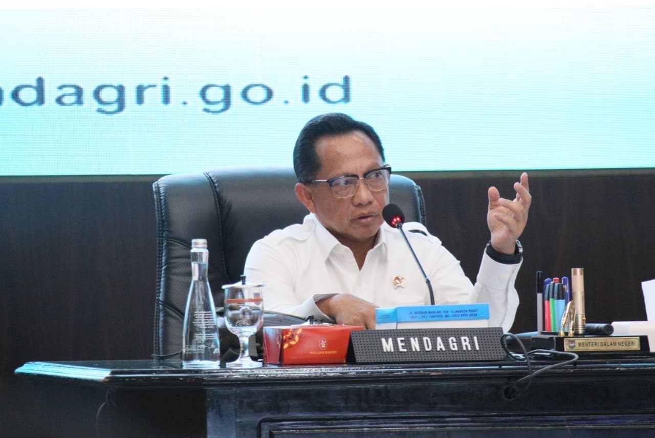 Mendagri Instruksikan Gubernur Tetapkan Upah Minimum 2026 Paling Lambat 24 Desember