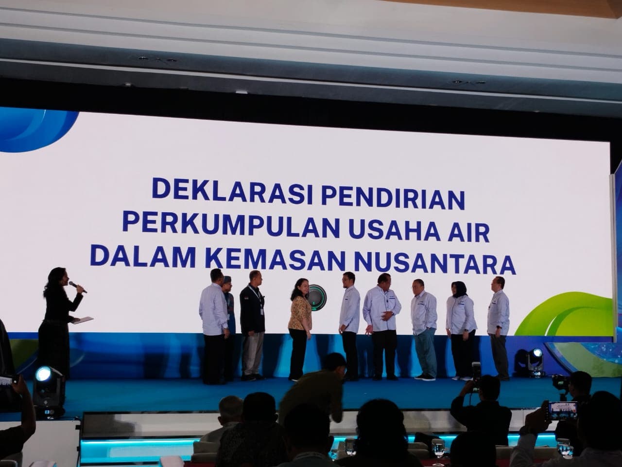Deklarasi Resmi AMDATARA: Rumah Baru untuk Kemajuan Industri Air Minum Dalam Kemasan (AMDK) RI