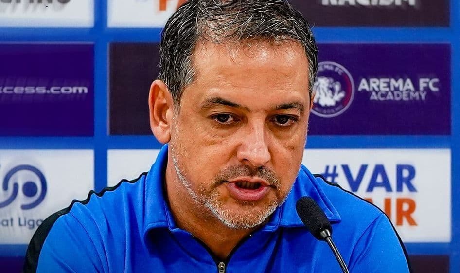 Persija vs Arema: Jelang Laga di GBK, Pelatih Singo Edan Sebut Latihan Timnya Terkendala Hujan