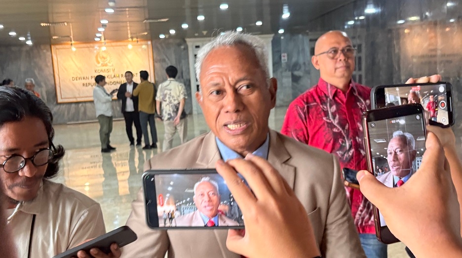Komarudin PDIP Minta Gibran Mundur Usai Putusan MK, Singgung Pemakzulan