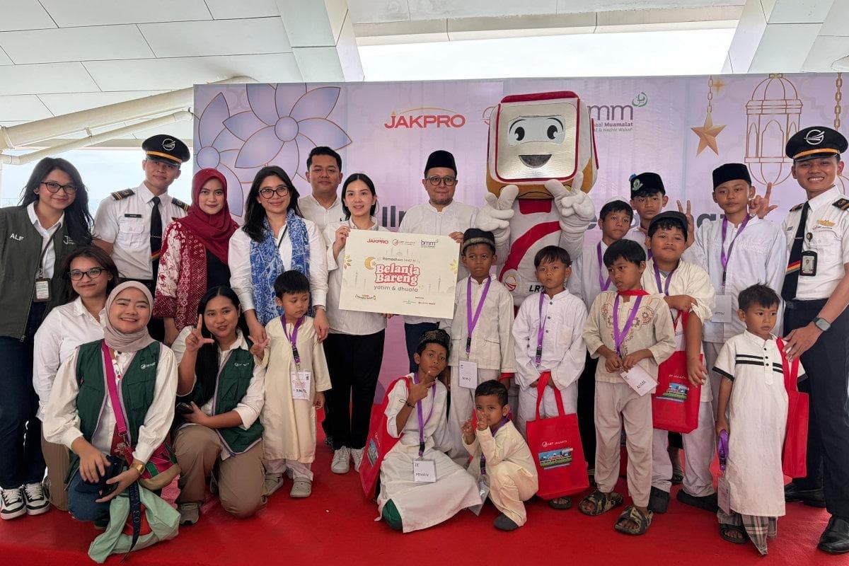 CSR Ramadan Jakpro Bagikan Ribuan Paket Sembako Murah untuk Warga Jakarta