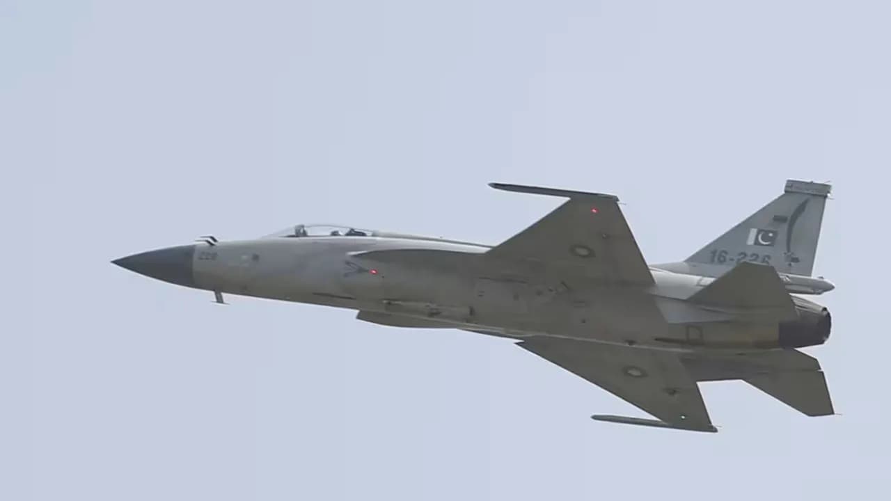 Pakistan Lancarkan Serangan Udara ke Kabul dan Kandahar, Klaim Tewaskan 133 Tentara Afghanistan