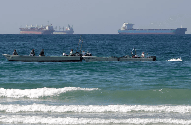 Harga Minyak Dunia Melonjak 8% Usai Serangan AS-Israel ke Iran