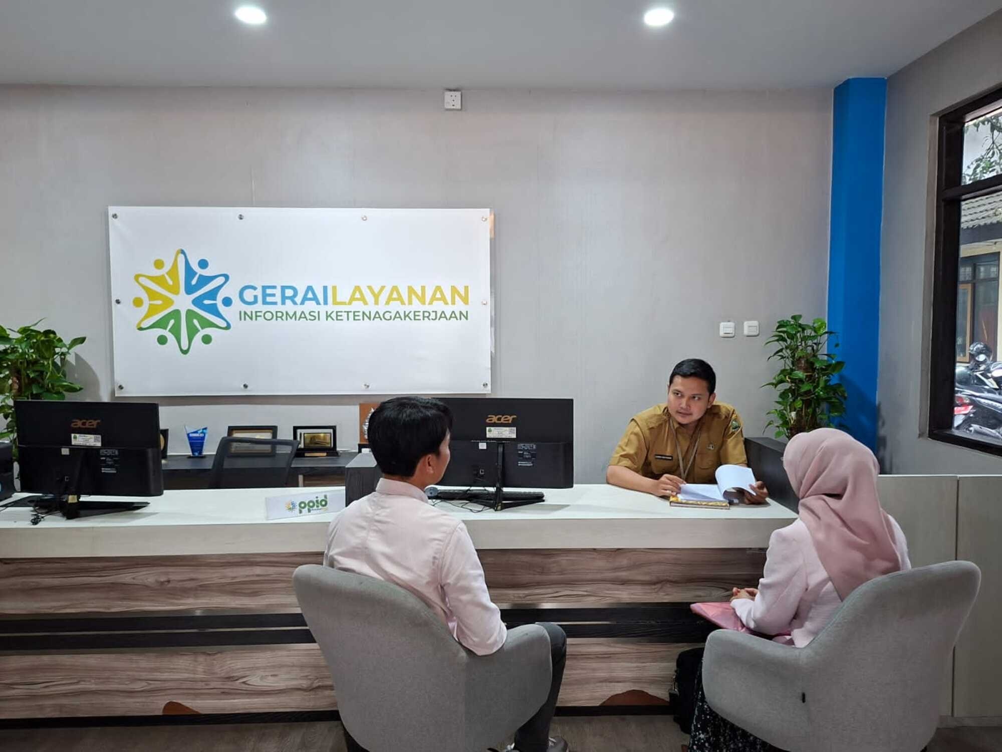 THR Belum Cair? Laporkan ke Posko Pengaduan Disnakertrans Jabar