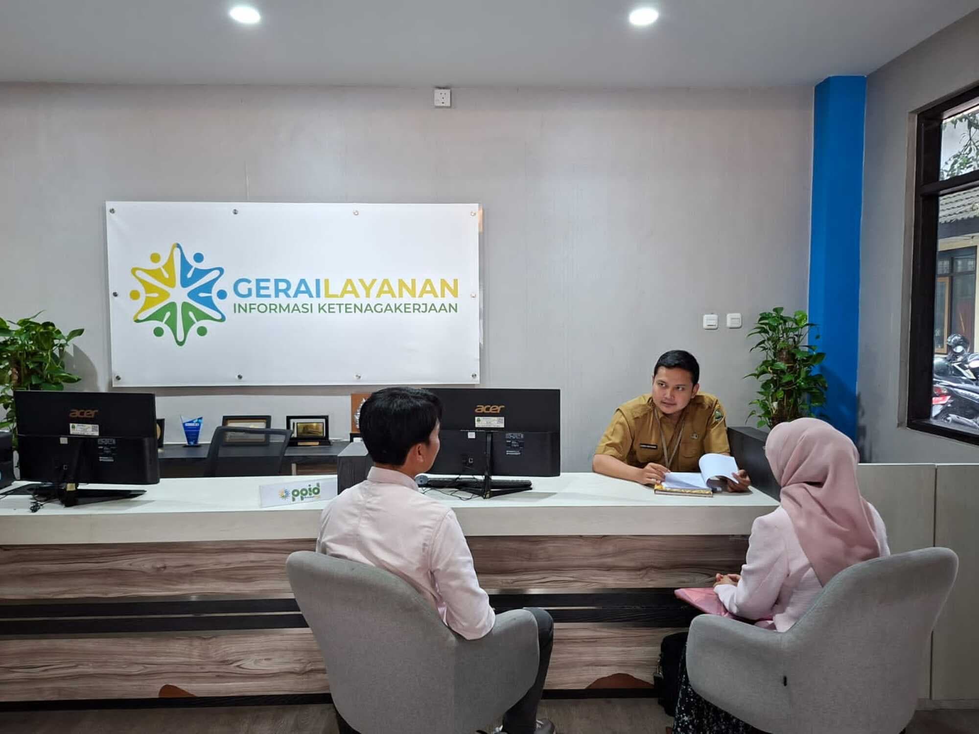 THR Belum Cair? Laporkan ke Posko Pengaduan Disnakertrans Jabar