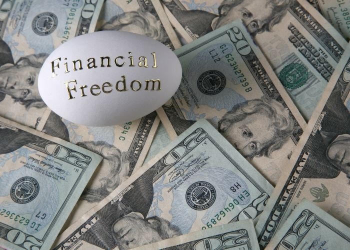 Ramalan Keuangan Zodiak 22 Maret 2026: Sagitarius, Virgo, Capricorn, dan Leo