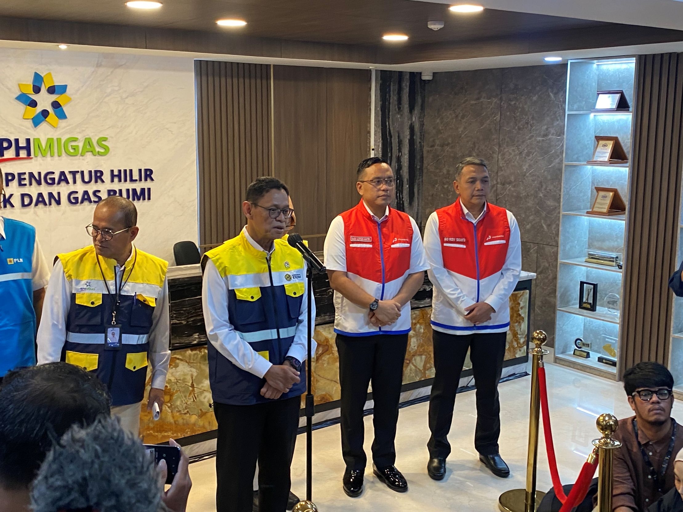 Jelang Mudik 2026, Wamen ESDM Pastikan Ketersediaan BBM dan Listrik Nasional Terjaga