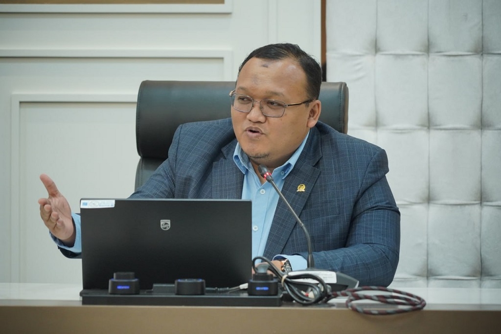 Tiga Lembaga Rating Beri Outlook Negatif, Anggota Komisi XI DPR Ingatkan Pemerintah Disiplin Lindungi Fiskal Negara