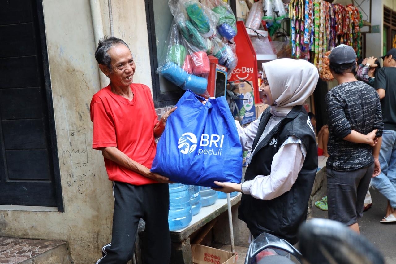 BRI Peduli Berbagi Bahagia di Ramadan 2026, Bagikan 279 ribu Paket Sembako dan Berikan Santunan untuk Ribuan Anak Indonesia