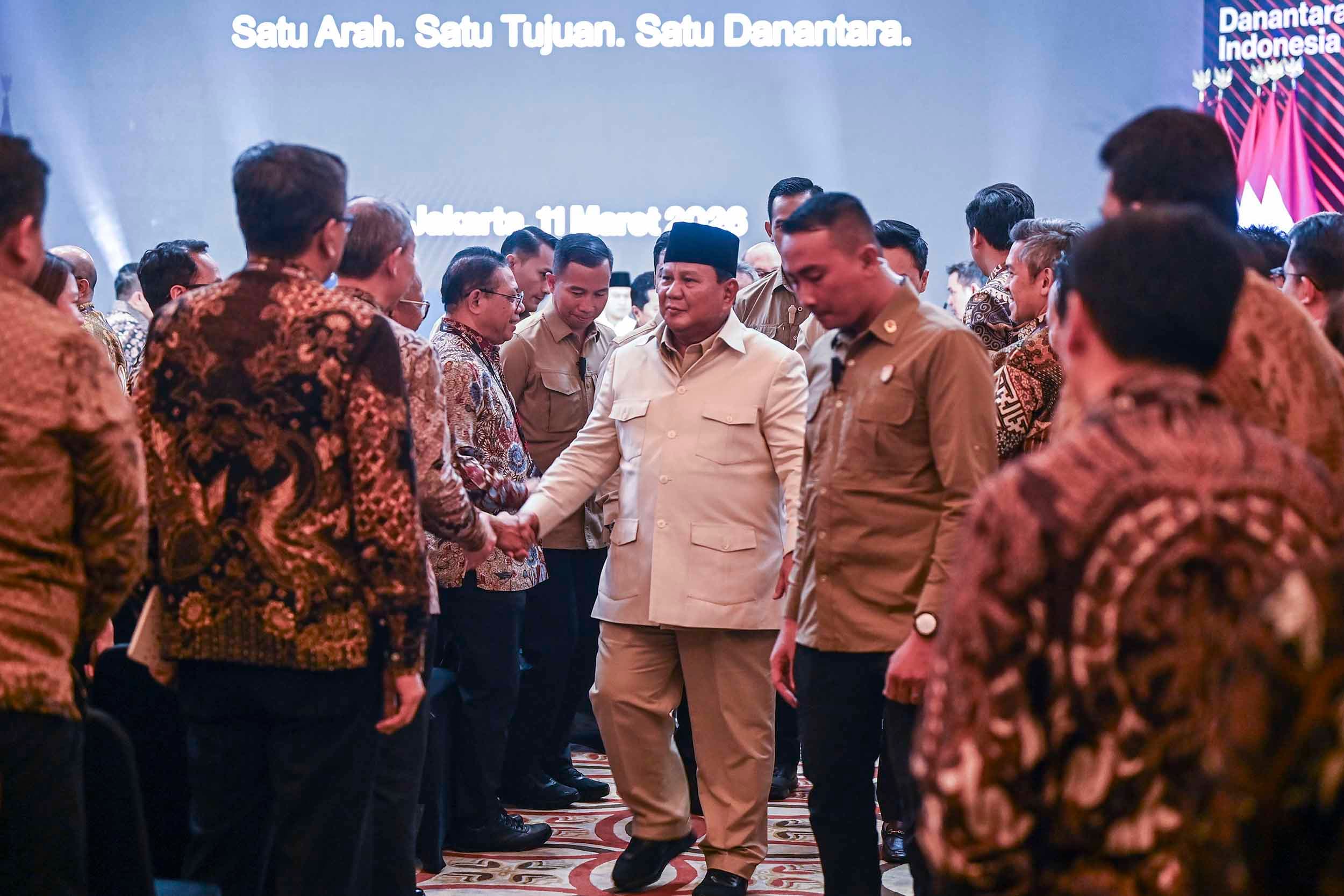 Prabowo Waspadai Setiap Laporan, Budaya Asal Bapak Senang Sudah Ada di Semua Lembaga Pemerintah