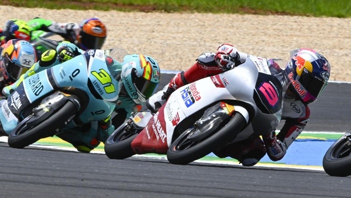 Moto3 Prancis: Buat Gebrakan di Le Mans, Veda Ega Pratama Start Dari Posisi Keenam
