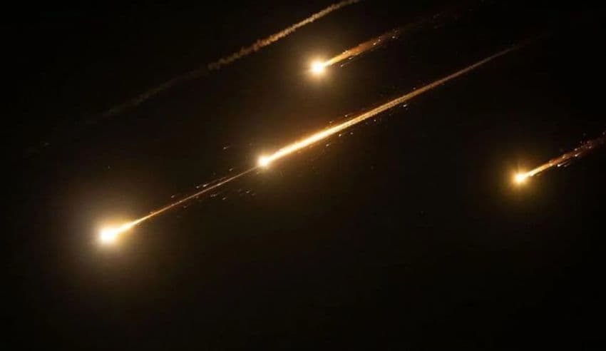 Militer AS Serang Target Iran di Selat Hormuz, Kapal IRGC dan Situs Rudal Jadi Sasaran