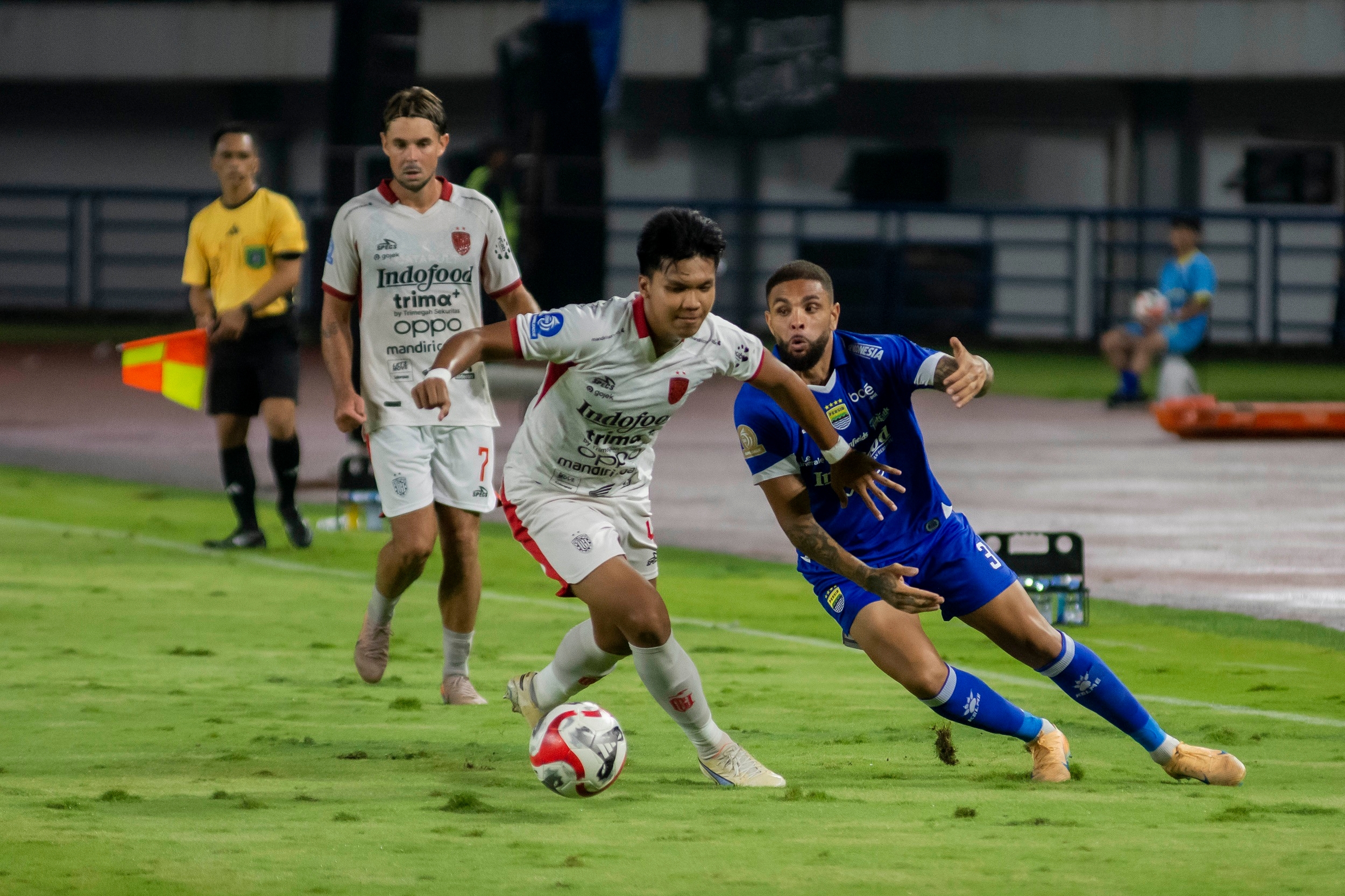 Persib vs Bali United: Bojan Hodak Akui Kartu Merah Bikin Maung Bandung Kebobolan