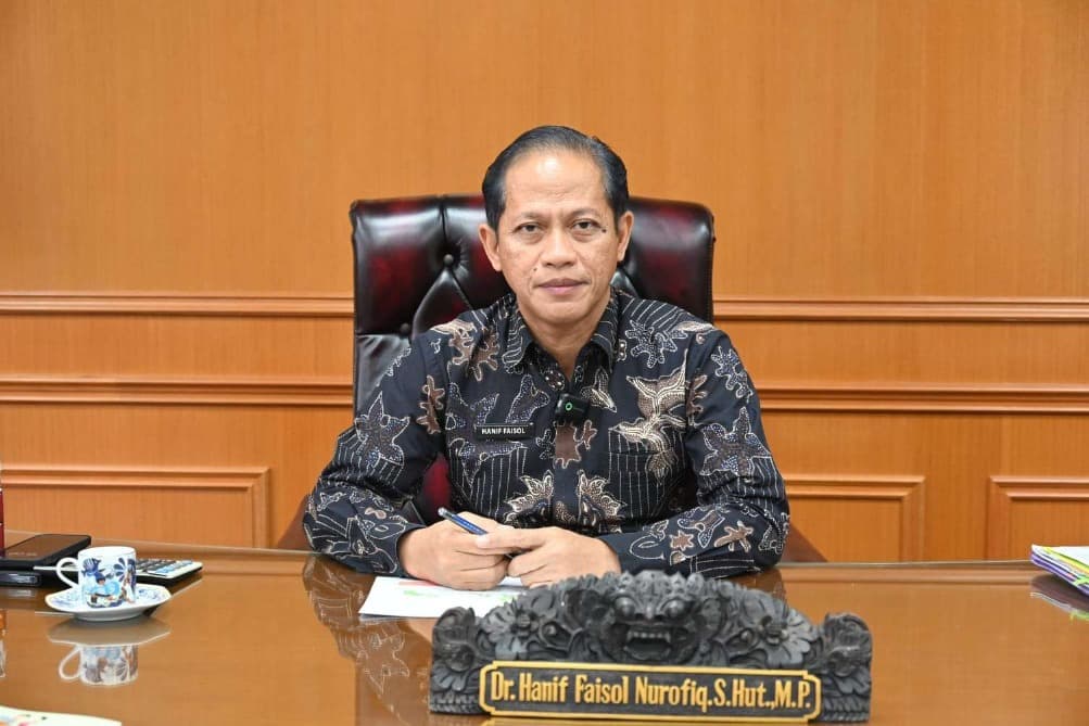 Profil Hanif Faisol Nurofiq: Dari Menteri Lingkungan Hidup ke Wamenko Pangan