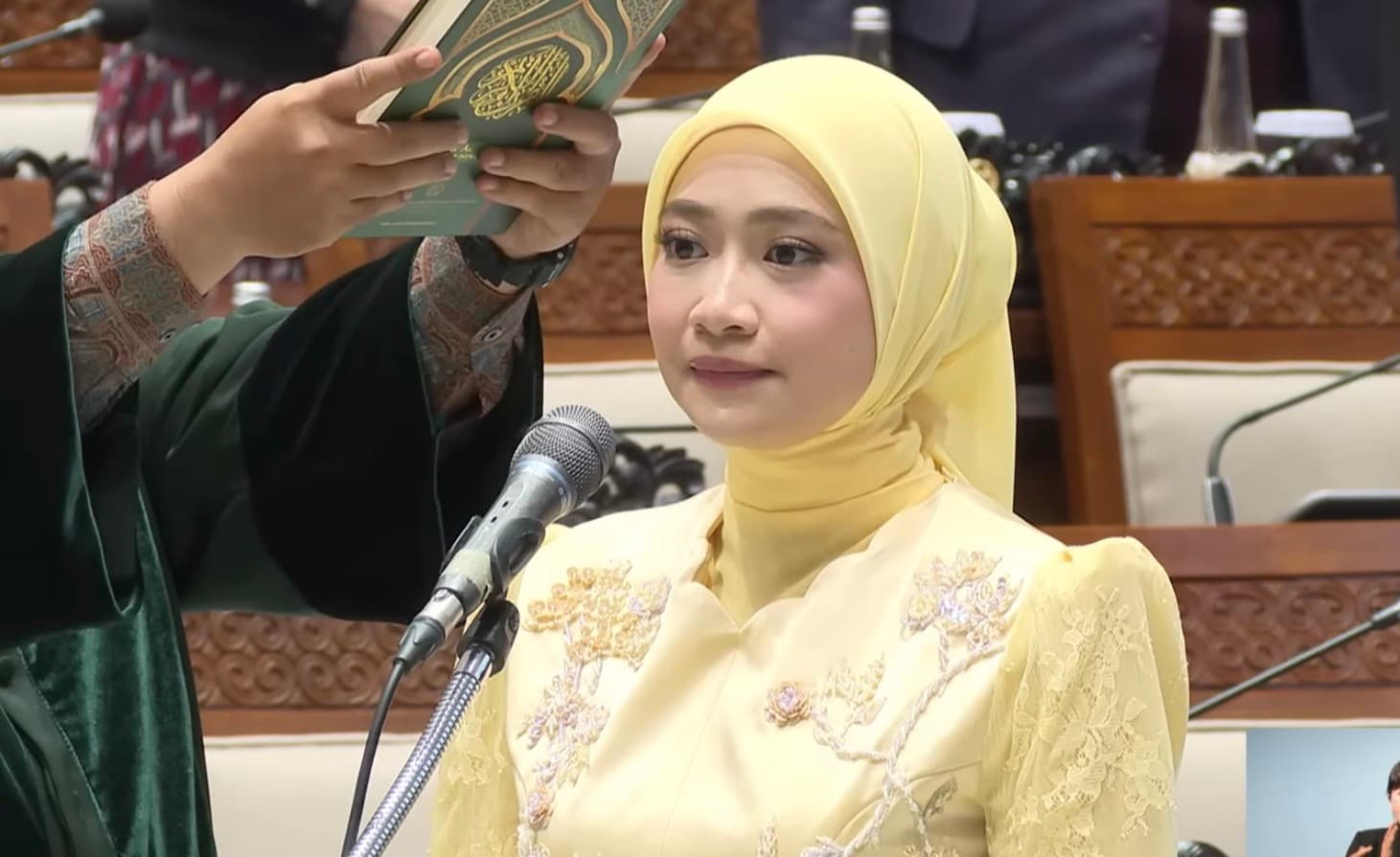Adela Kanasya Resmi Jadi Anggota DPR Gantikan Adies Kadir