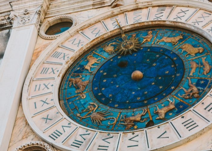 Ramalan Zodiak Keuangan 12 Mei 2026: Capricorn, Cancer, Taurus, dan Aquarius