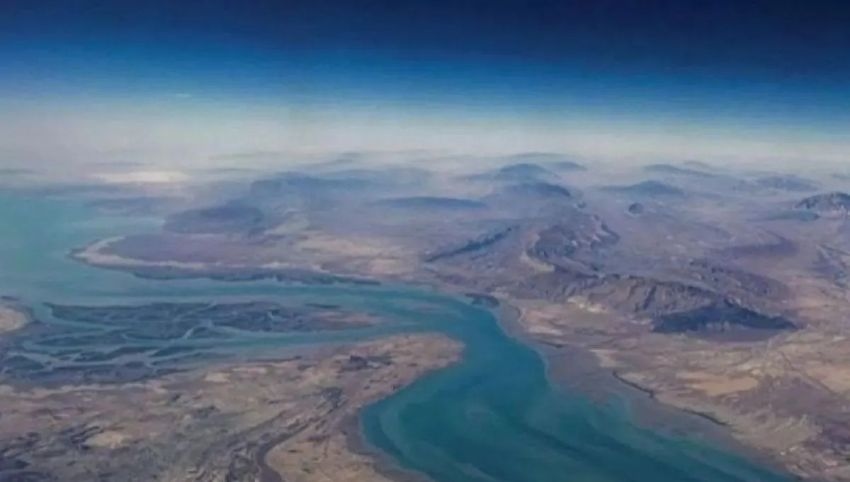Kapal Kargo Berawak 24 Warga India Diserang Drone Dekat Selat Hormuz