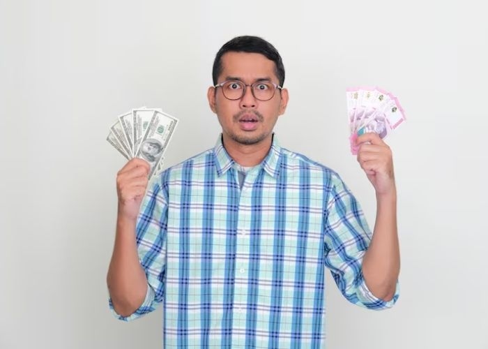 Harga Kurs Dollar AS Hari Ini 18 Mei 2026 Naik, Rupiah Melemah hingga Rp17.630!