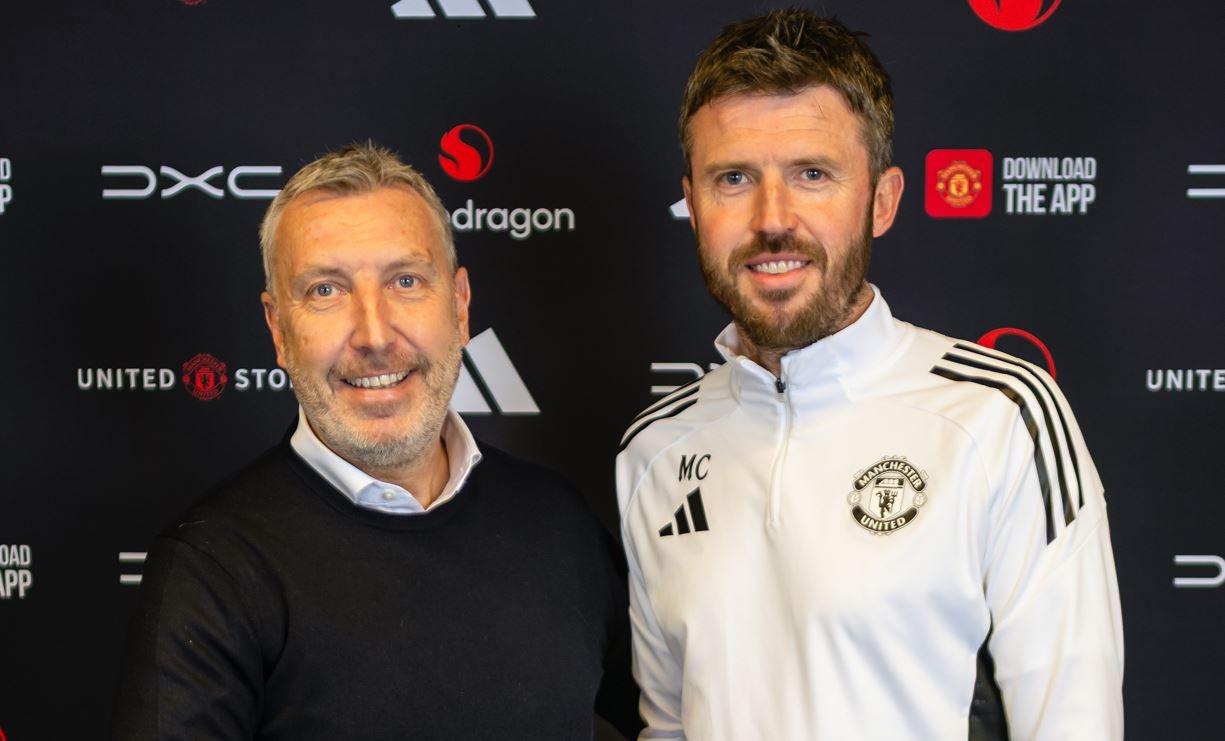 Sah! MU Permanenkan Michael Carrick sebagai Pelatih Sampai 2028!
