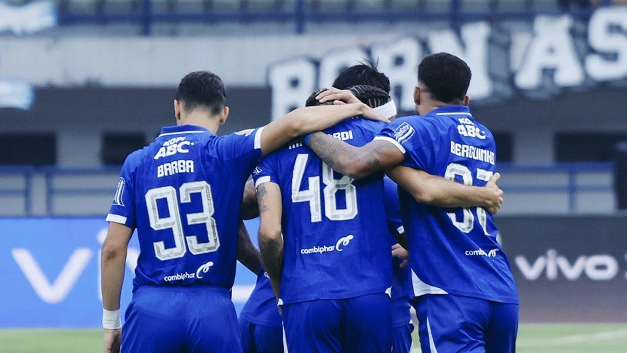 Bantah Tunggak Gaji Pemain, Persib Klaim Sanksi FIFA Dikarenakan Kontrak Daisuke Sato
