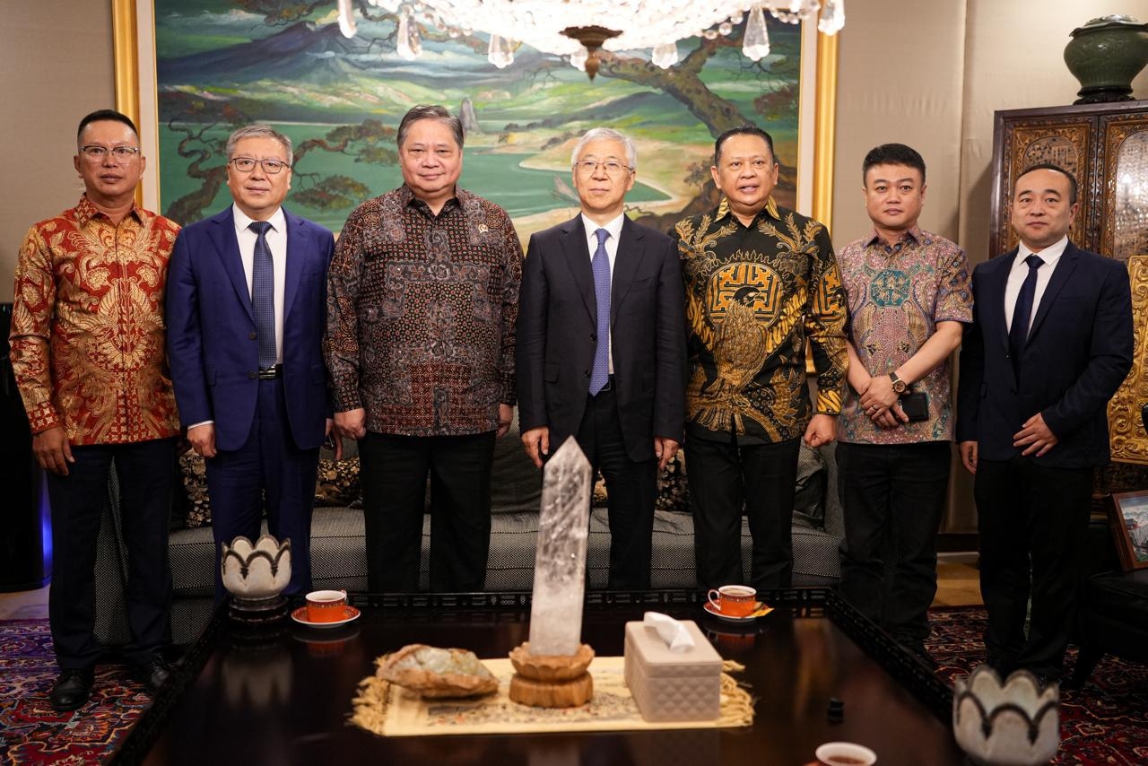 Menko Airlangga Tawarkan RI Jadi Pusat Data AI Asia ke Investor China