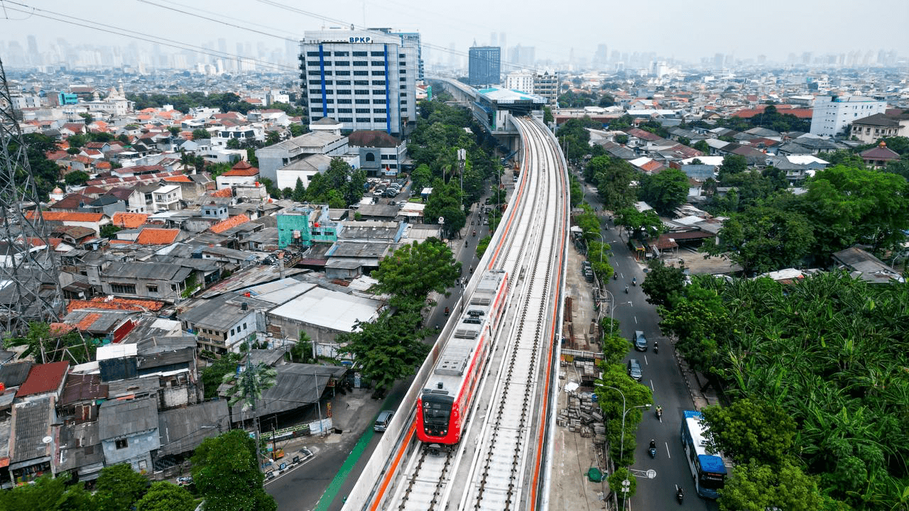 LRT Jakarta Velodrome-Manggarai Hampir Rampung, Progres Capai 93 Persen
