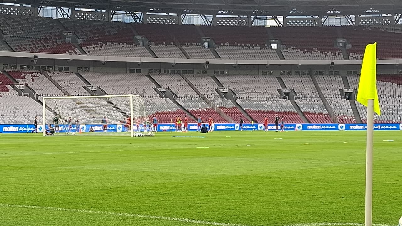 Timnas Indonesia vs Oman: Garuda Jajal Latihan di GBK, Calvin Verdonk dan Marselino Absen