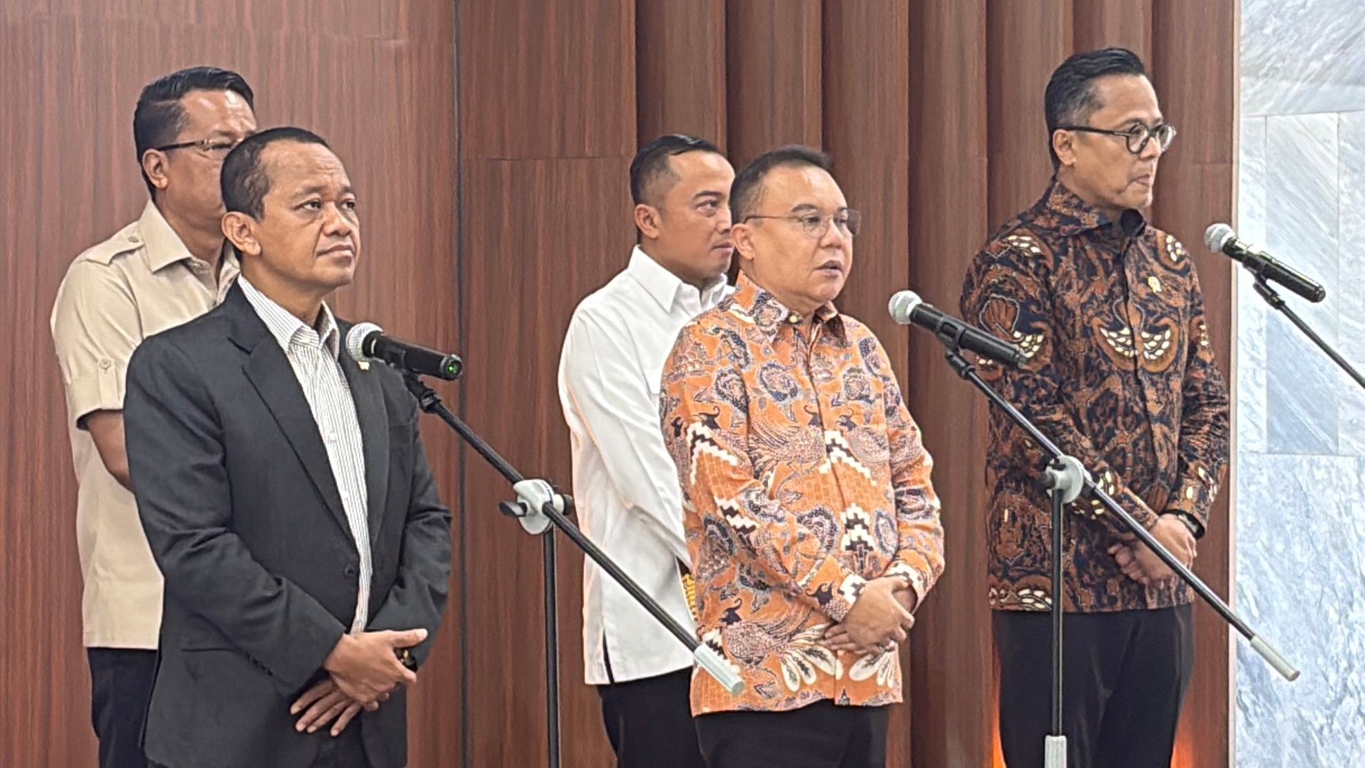 DPR dan Pemerintah Matangkan Aturan Percepatan Investasi dan Tata Kelola Ekspor Danantara