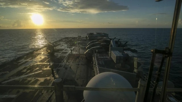 AS Tembak Jatuh Drone Iran di Selat Hormuz, Jalur Perdagangan Dunia Tetap Aman