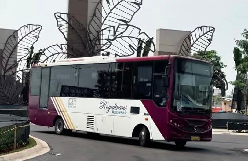 Bus Wisata Double Decker W1 Resmi Beroperasi di PIK2, Lewati Sunset Pier Setiap Akhir Pekan