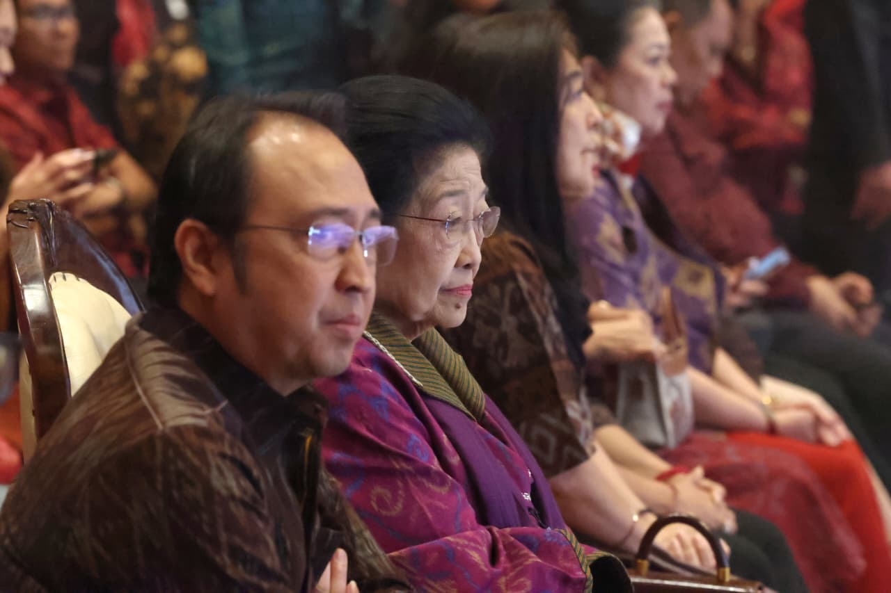 Didampingi Prananda Prabowo, Megawati Hadiri Puncak Bulan Bung Karno 2026 di Bali
