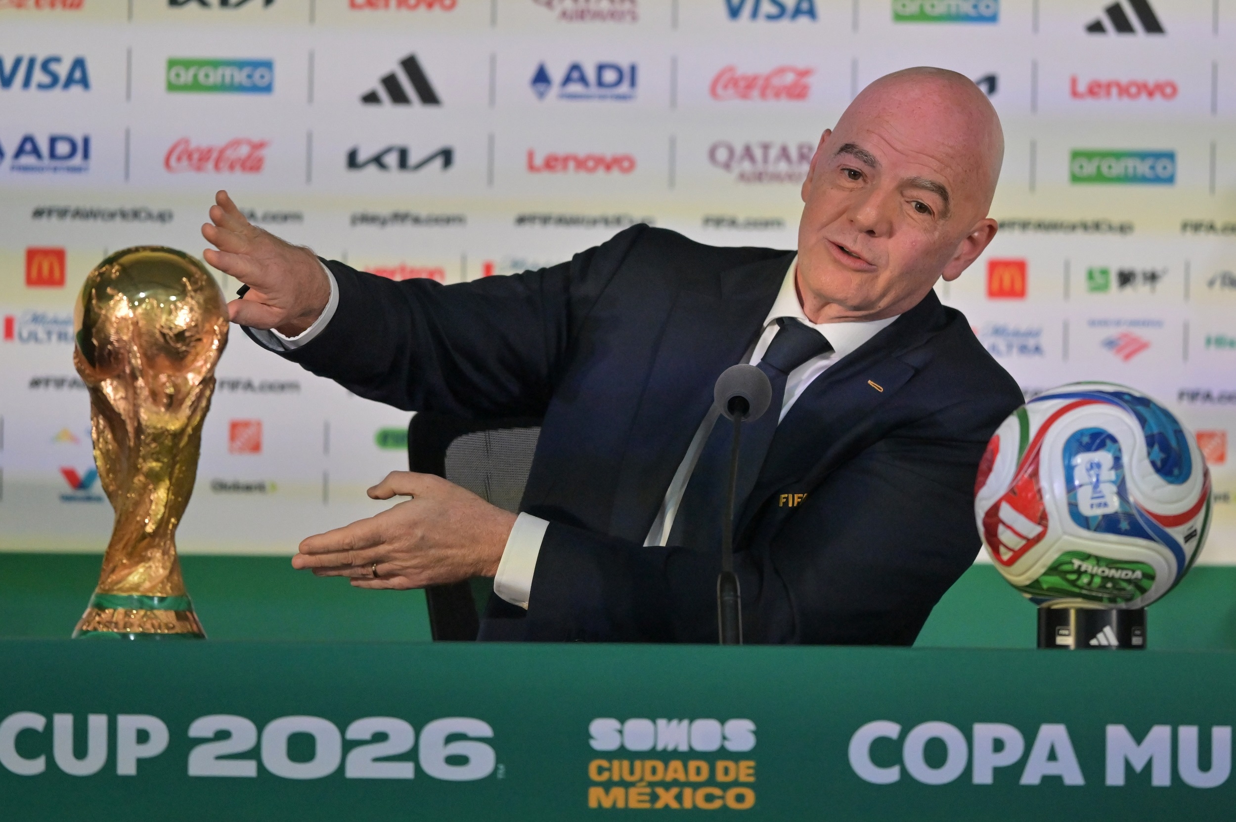 Piala Dunia 2026: Gianni Infantino Nonton 24 Pertandingan, Hilir-Mudik dengan Jet Pribadi