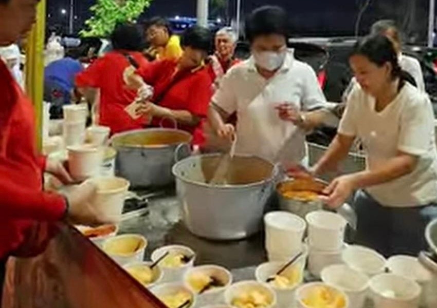 Lontong Wu Fu dan Doa Lima Kebahagiaan Warnai Perayaan Thay Shang Lao Jun di PIK