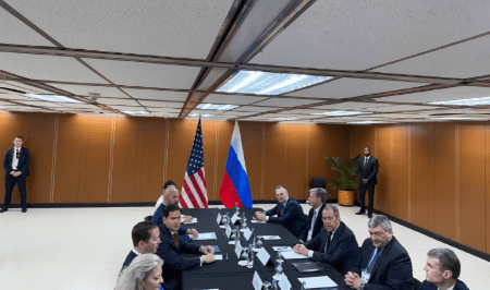 Menteri Luar Negeri Rusia Sergey Lavrov dan Menteri Luar Negeri Amerika Serikat Marco Rubio Bertemu di Filipina