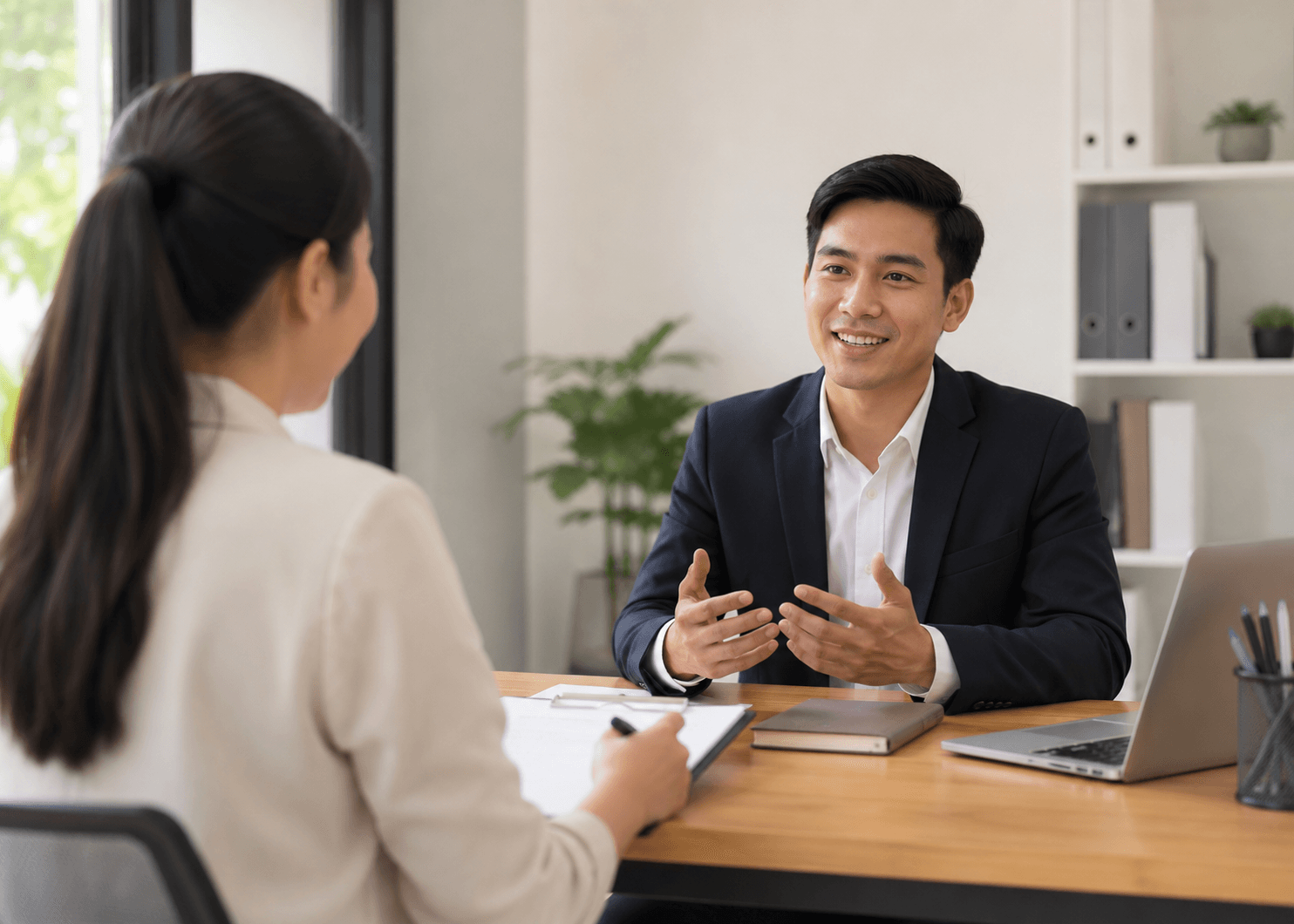 12 Contoh Jawaban Interview yang Disukai HRD, Lengkap dengan Tips Agar Lolos Wawancara Kerja