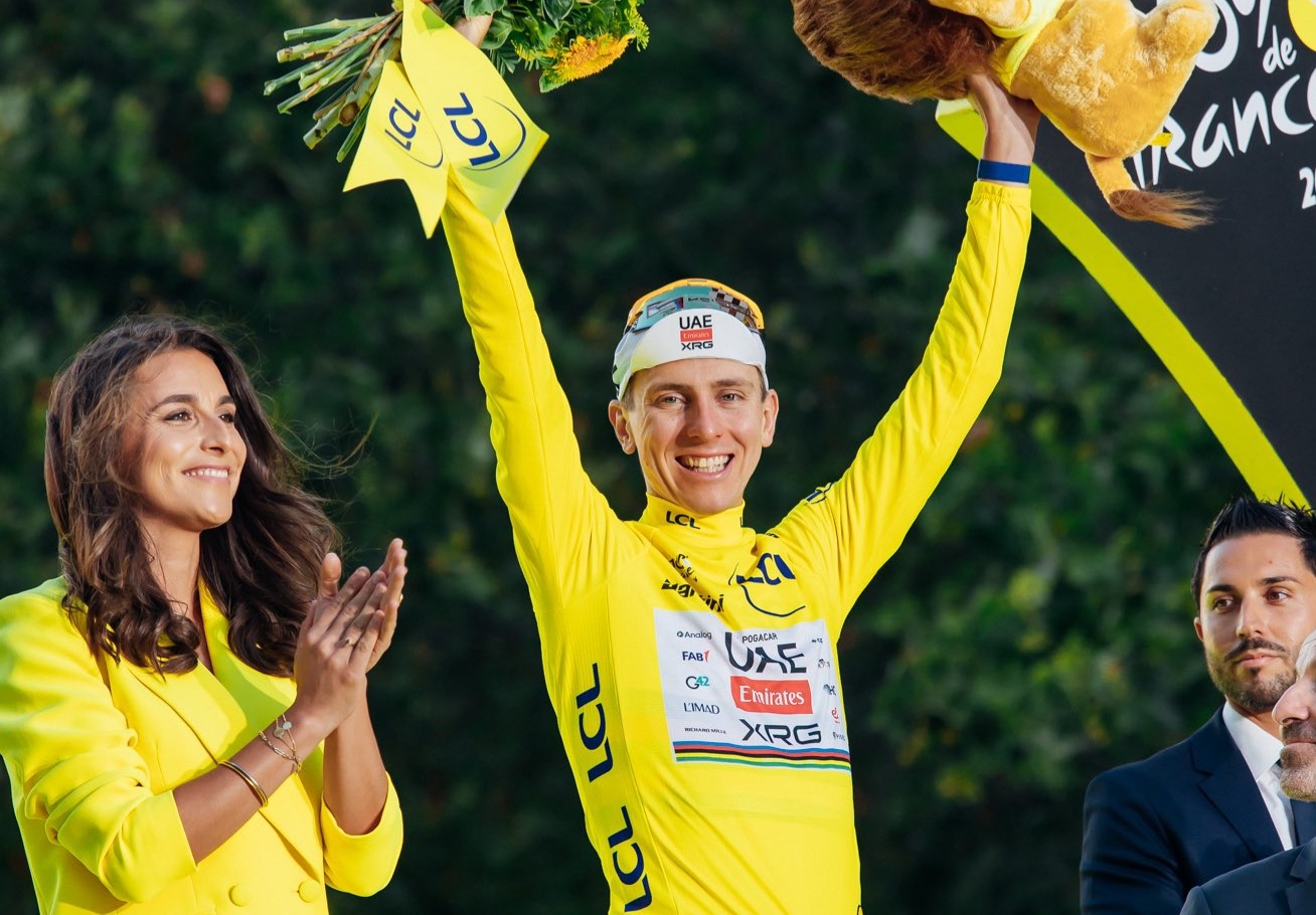 Tadej Pogacar Amankan Gelar Kelima, Terbanyak Sepanjang Sejarah Tour De France!