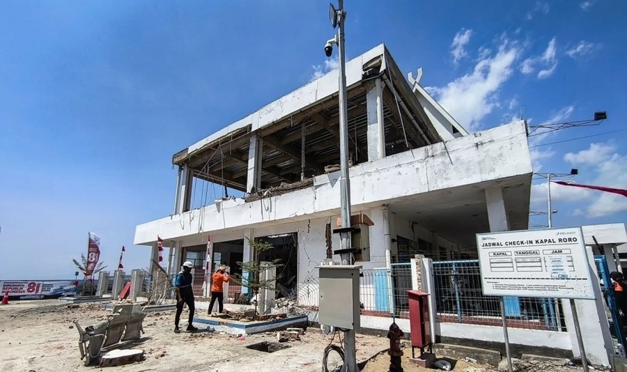 Satu Rumah Sakit di Maumere Rusak Berat Terdampak Gempa