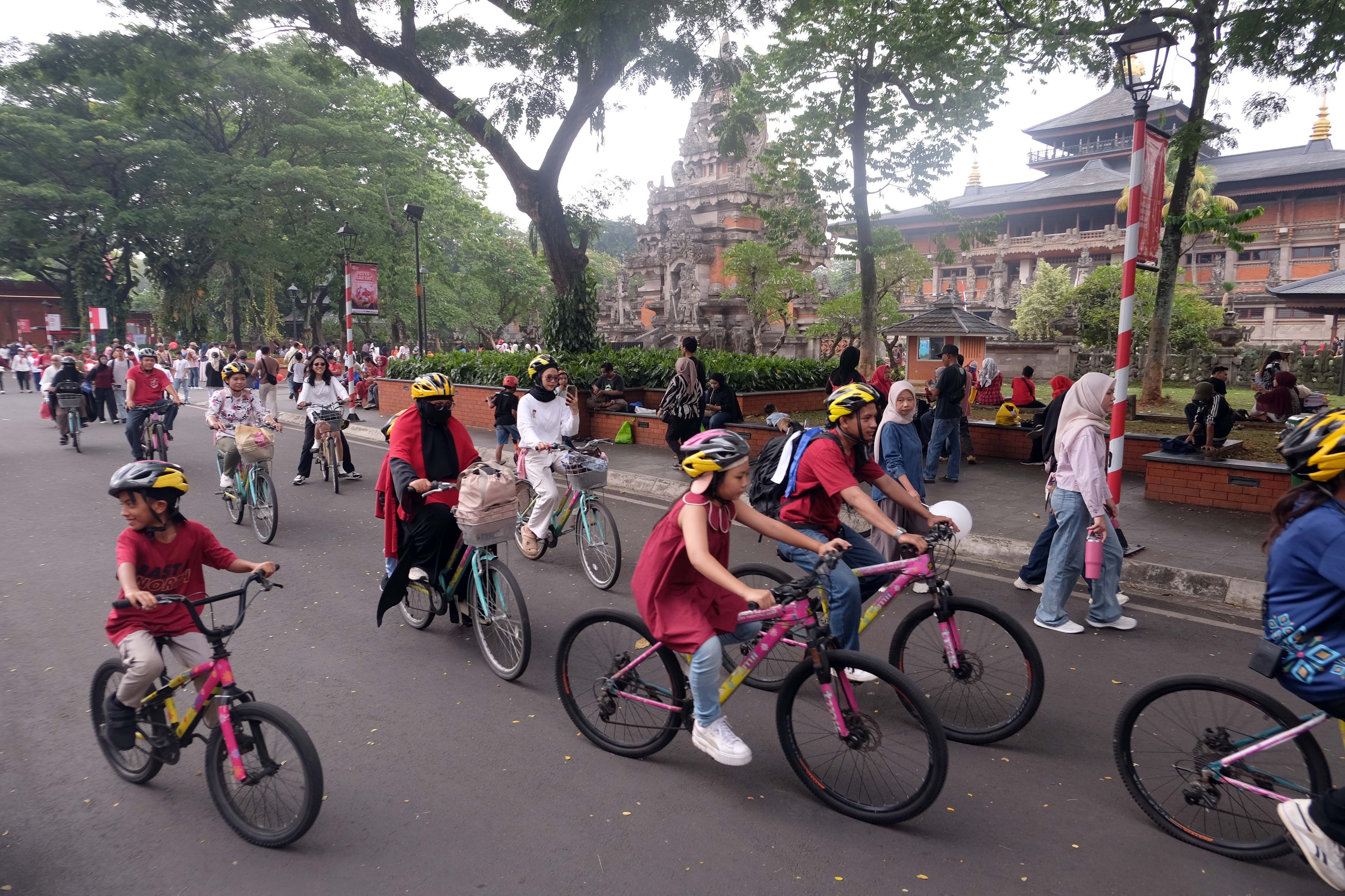 Peringati Hari Kemerdekaan TMII Promo Tiket Rp17.800