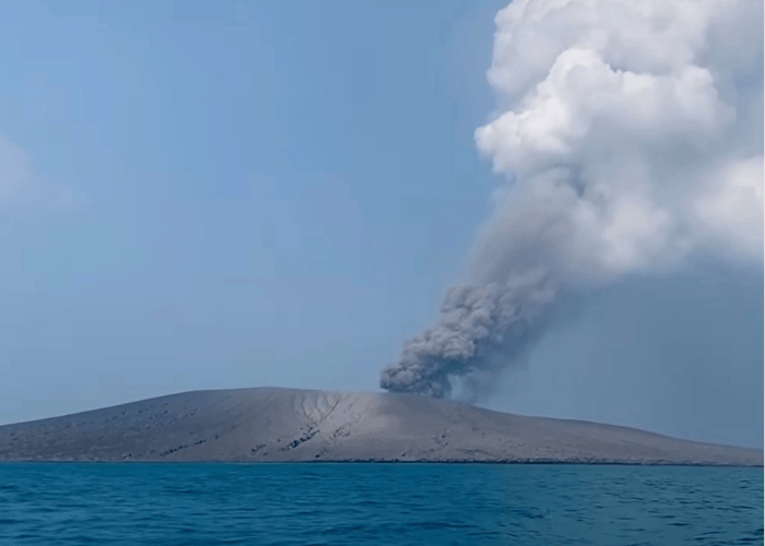 Basarnas Libatkan 19 Unsur Cari 8 Orang Hilang Kontak di Perairan Anak Krakatau