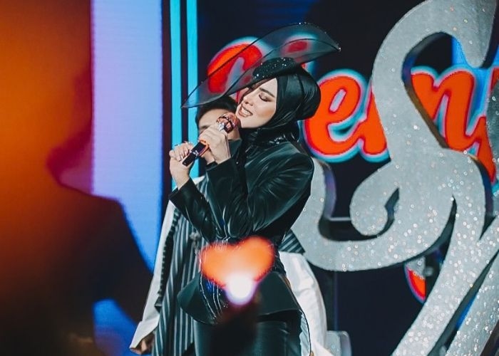 Siap-siap Cetar! Syahrini Gelar Konser Tunggal Aku Kembali, Harga Tiket VIP Tembus Rp35 Juta