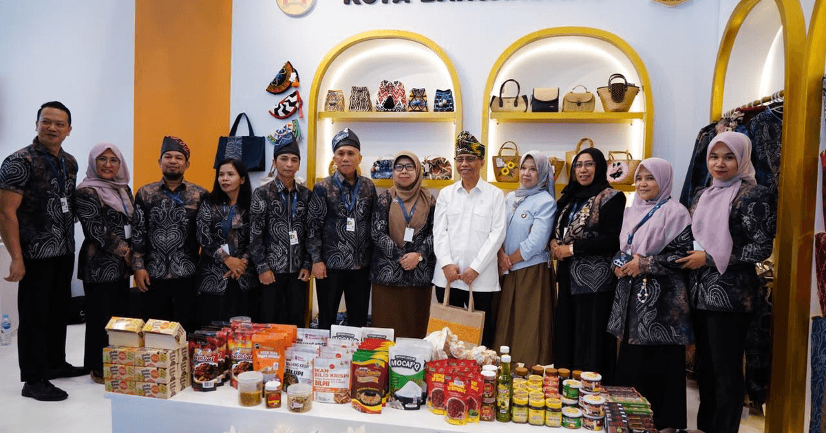 UMKM Sulap Minyak Jelantah dan Kain Jeans Bekas Jadi Produk Bernilai Jual