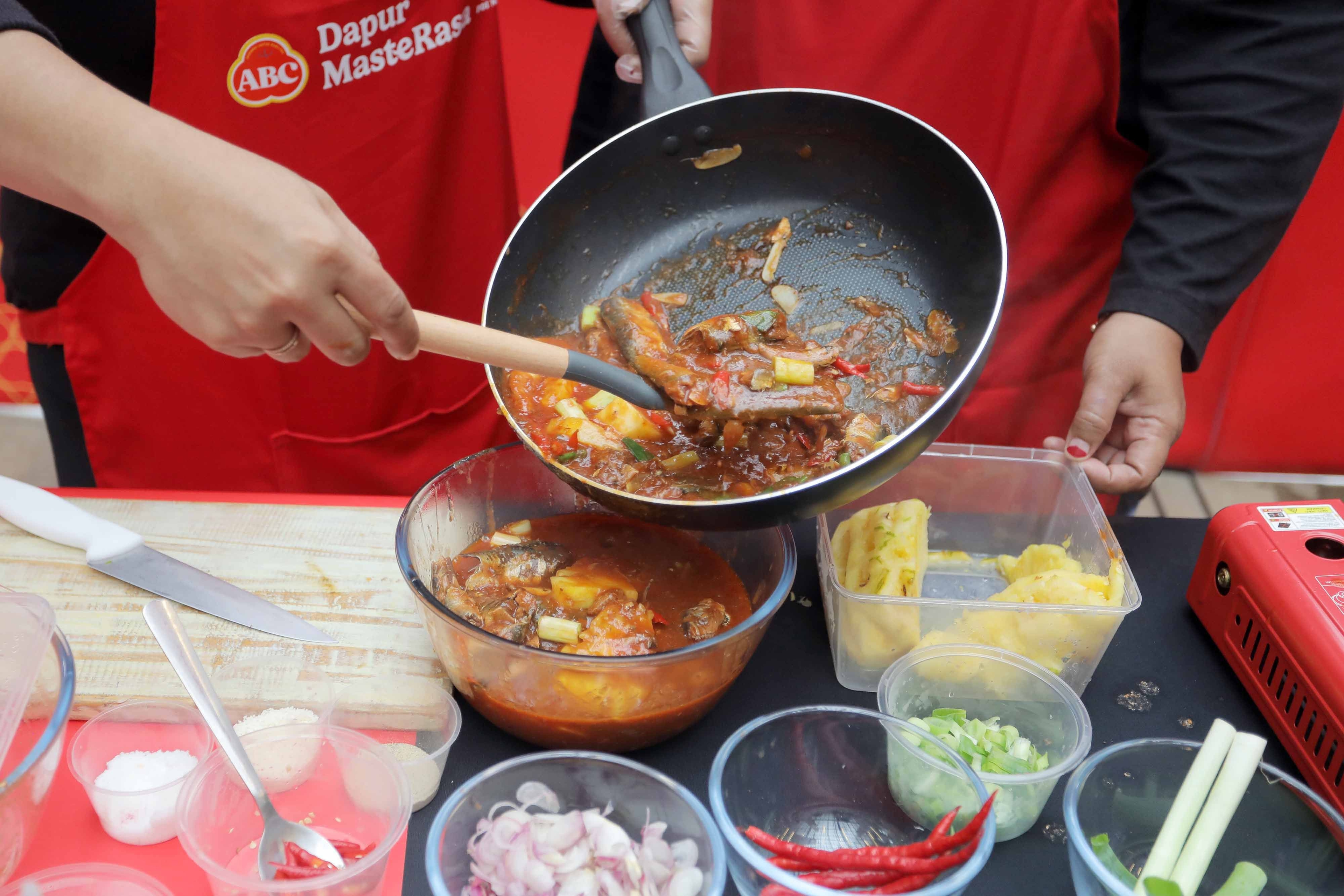 Cara Menghilangkan Bau Sampah di Dapur dengan Efektif dan Alami